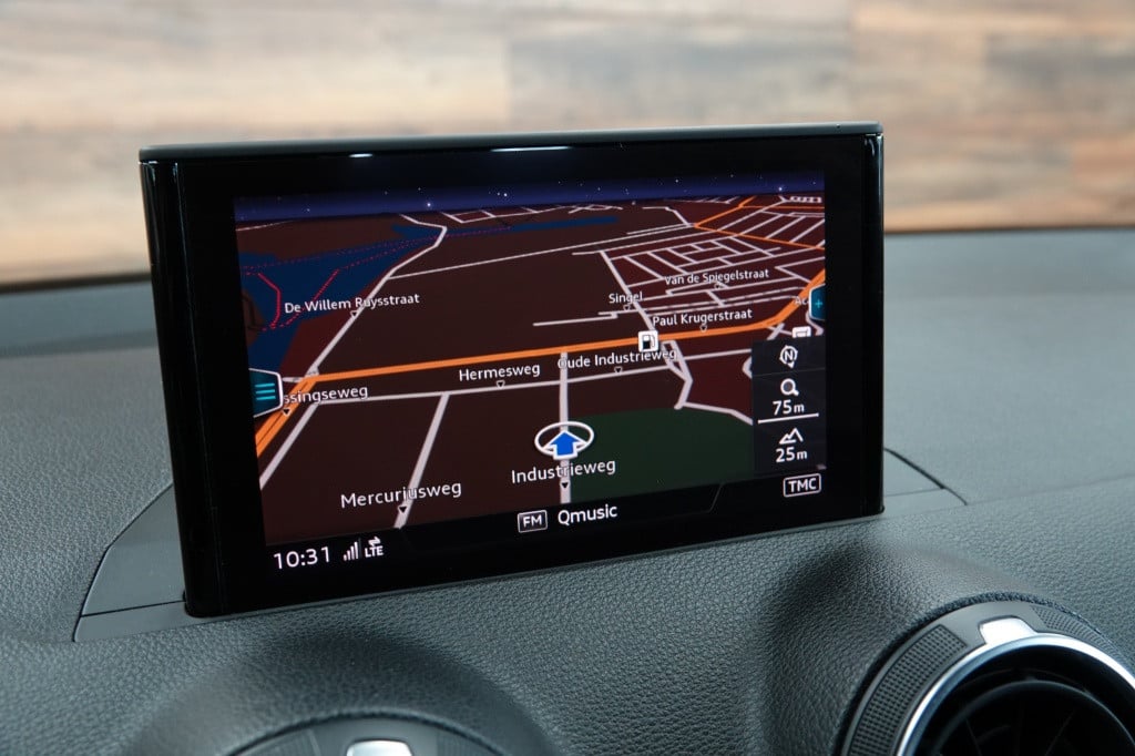 Audi Q2 1.0 tfsi | led | pdc | carplay |