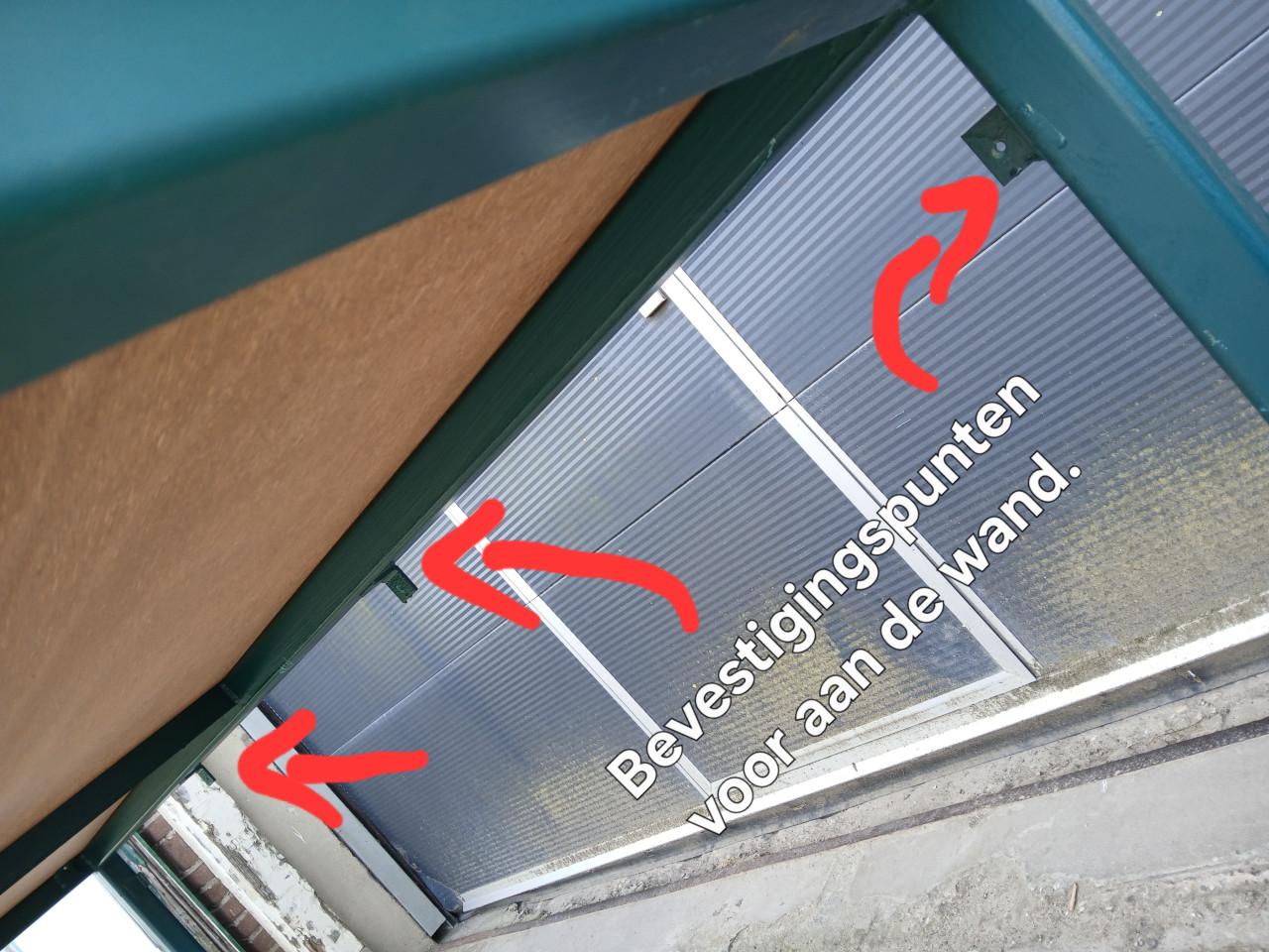 Werkbank, werktafel voor schuur garage of hobby.