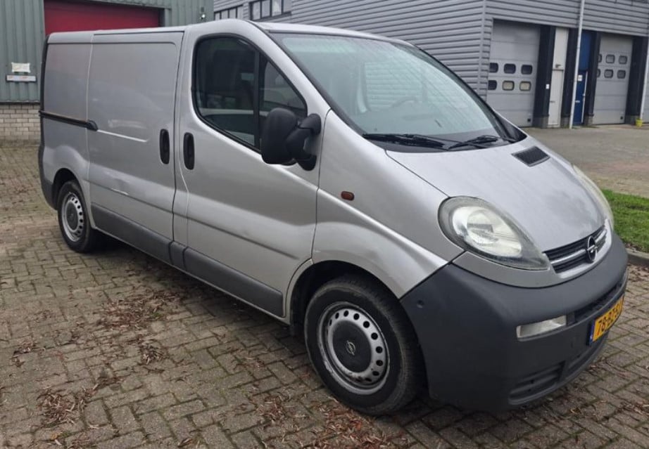 Opel  VIVARO 1.9DI 2.7T L1H1 2006 181000 KM