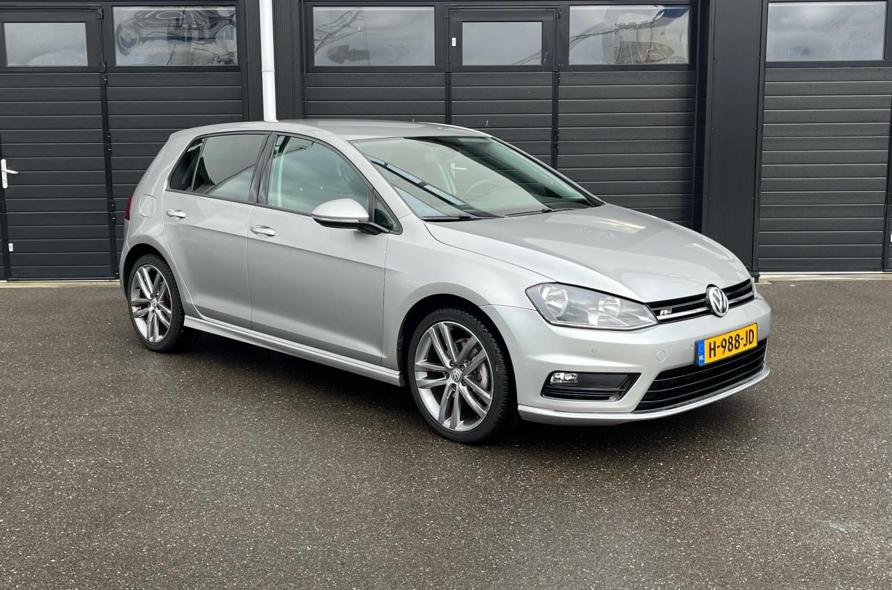 VW Golf7 1.2 tsi R-line pakket 18inch PDC APK 09/26