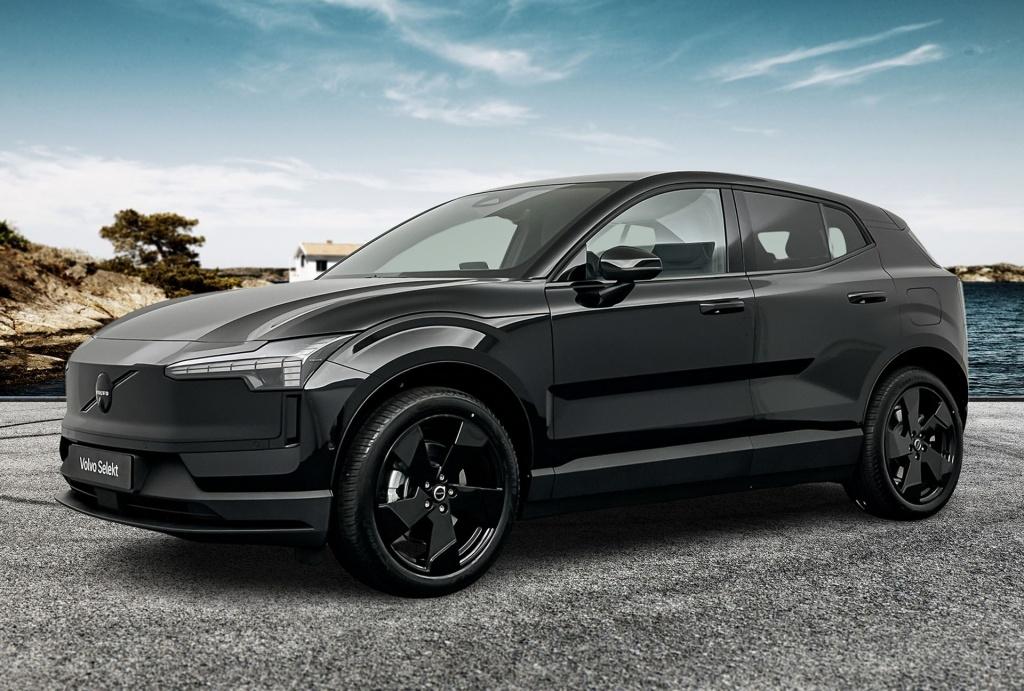 Volvo Ex30 p5 long range ultra black edition