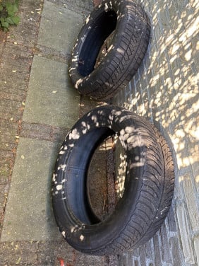 Vier winterbanden 215x55x18