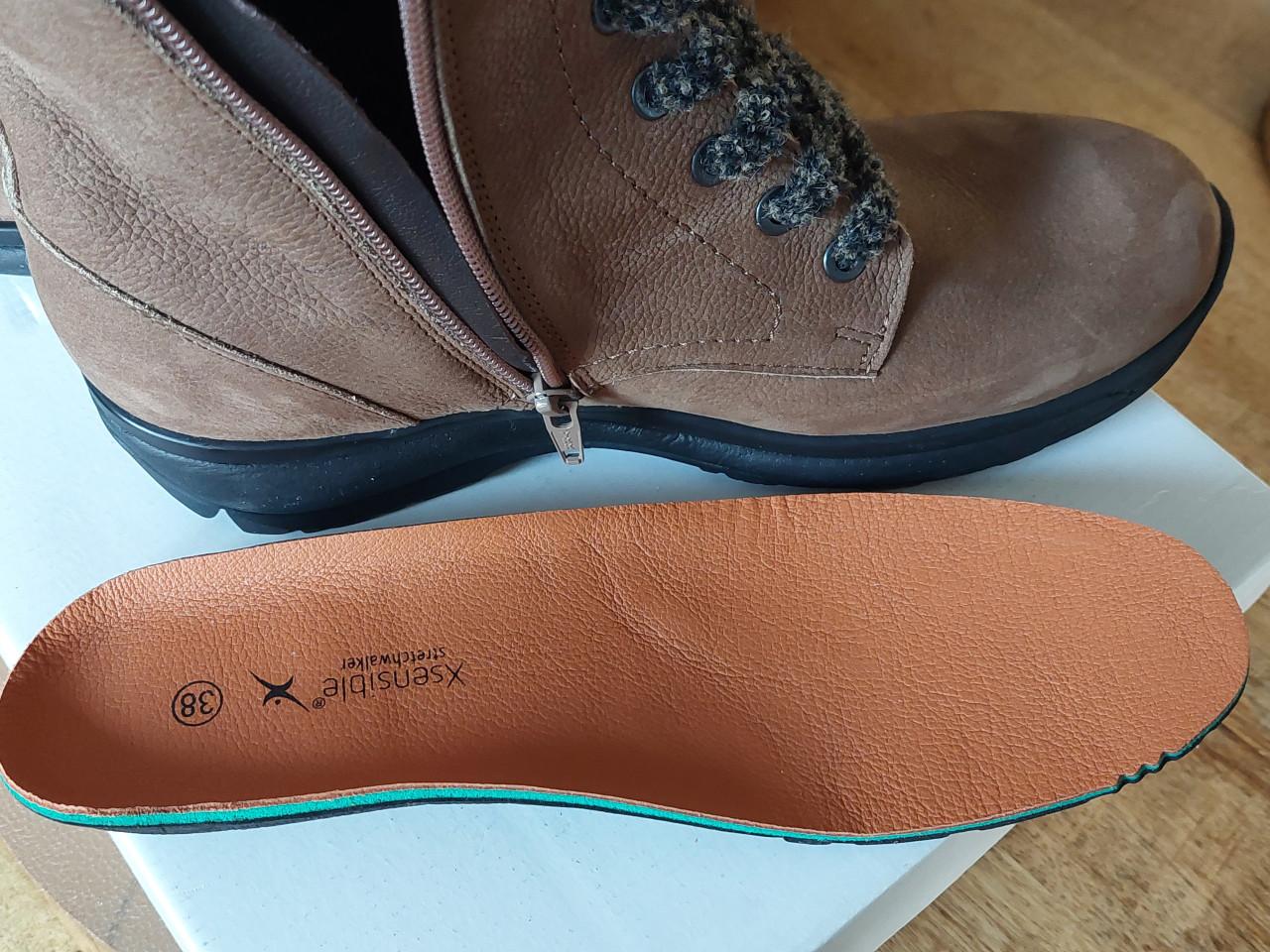 Nieuwe Xsensible damesboots mt 38 G cognac
