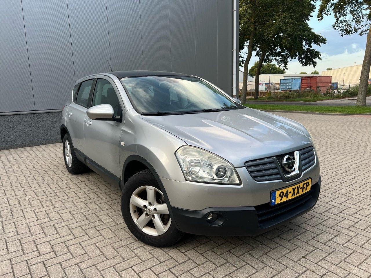 Nissan Qashqai 1.6Acenta Pano/ Trekhaak Jaar apk