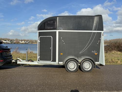 2 paards Humbaur Balios met zadelkamer en alubicomp bodem