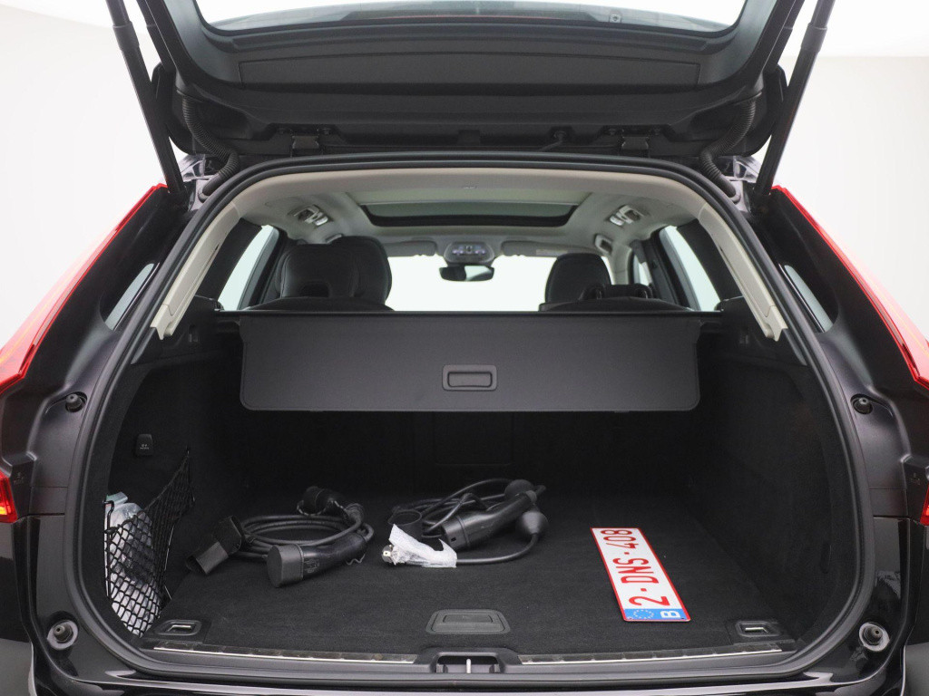 Volvo XC60 2.0 t6 plug-in hybrid awd core bright | long range | navigatie |