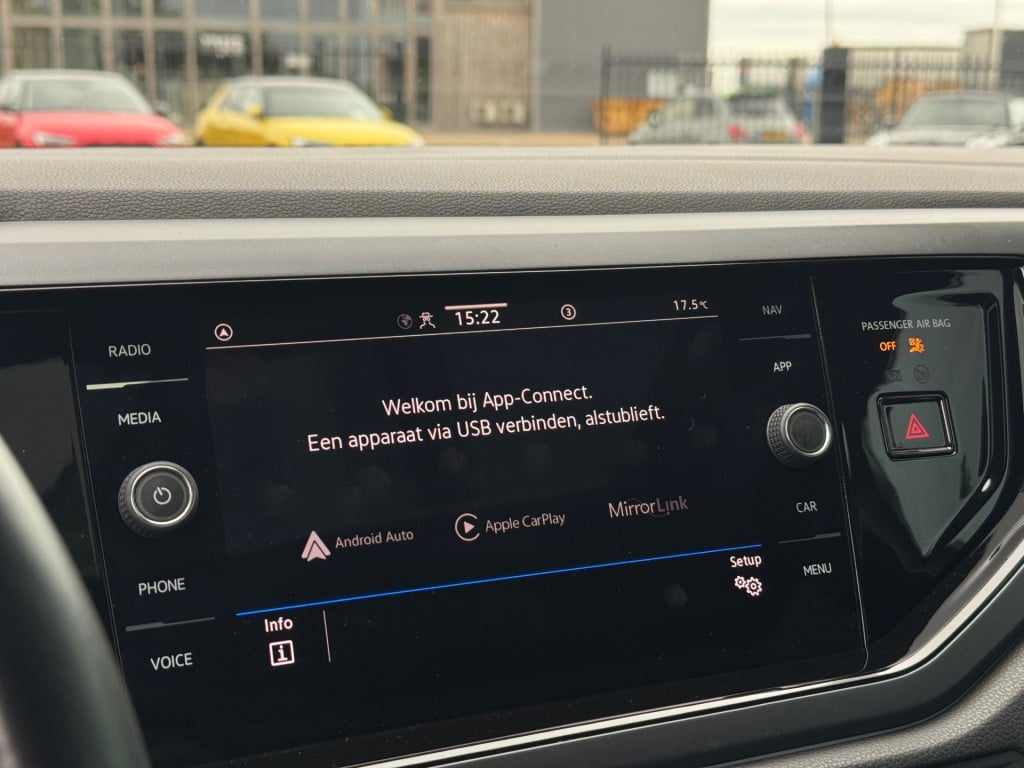 Volkswagen Taigo 1.0 tsi r-line - pano - 1e eigenaar * dsg