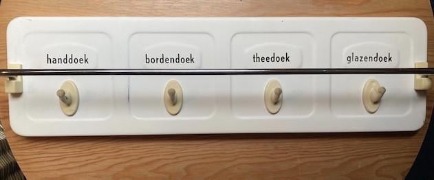 Handdoekenrek uit grootmoeders tijd.