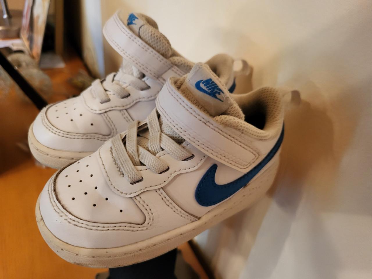 Kinder nike s