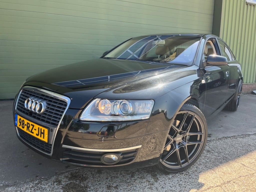 Audi A6 limousine 2.4 pro line