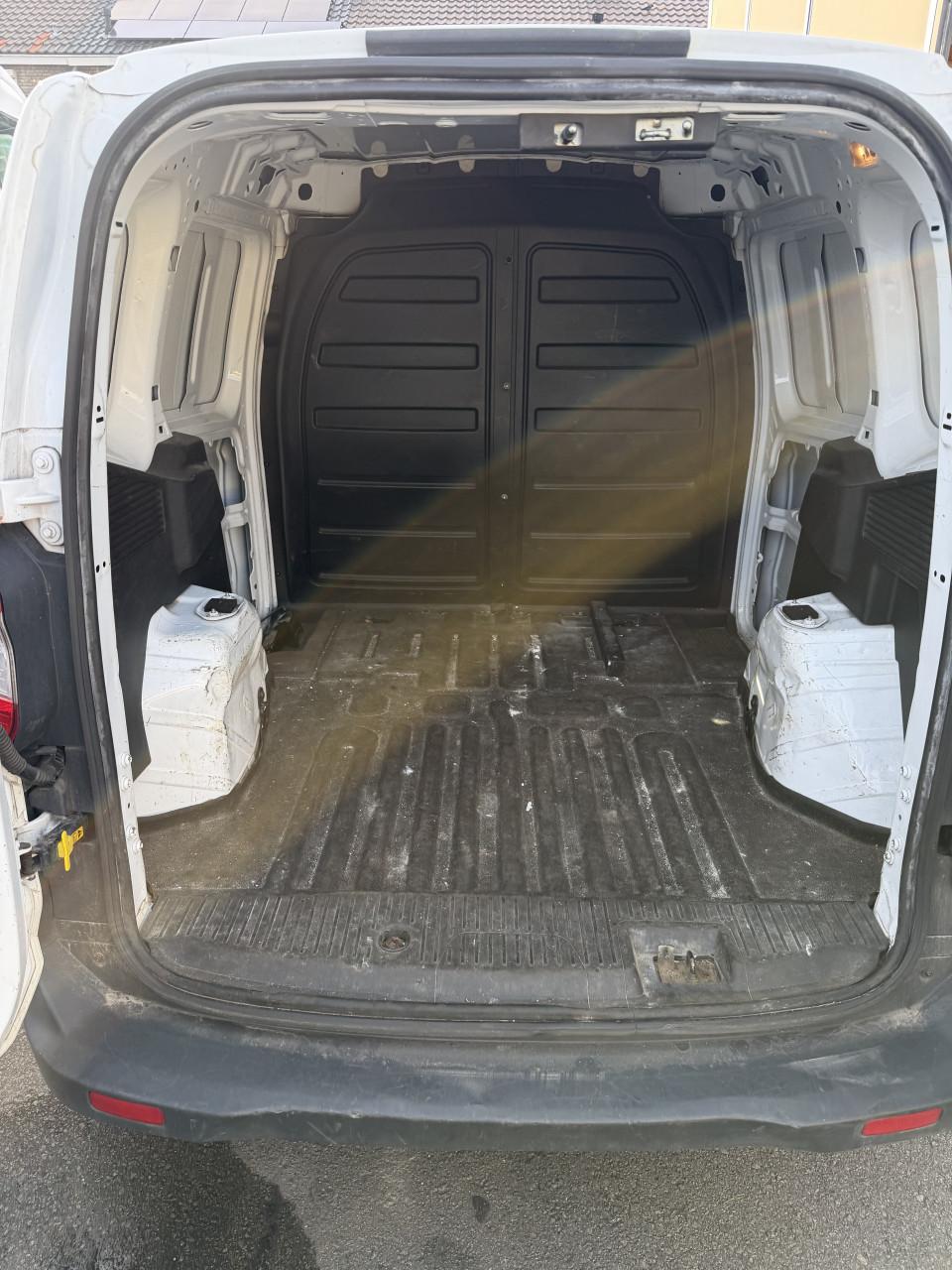 Ford Transit Courier 1.5 Tdci 55KW 2017 EURO 6 AIRCO NAP ! ! !