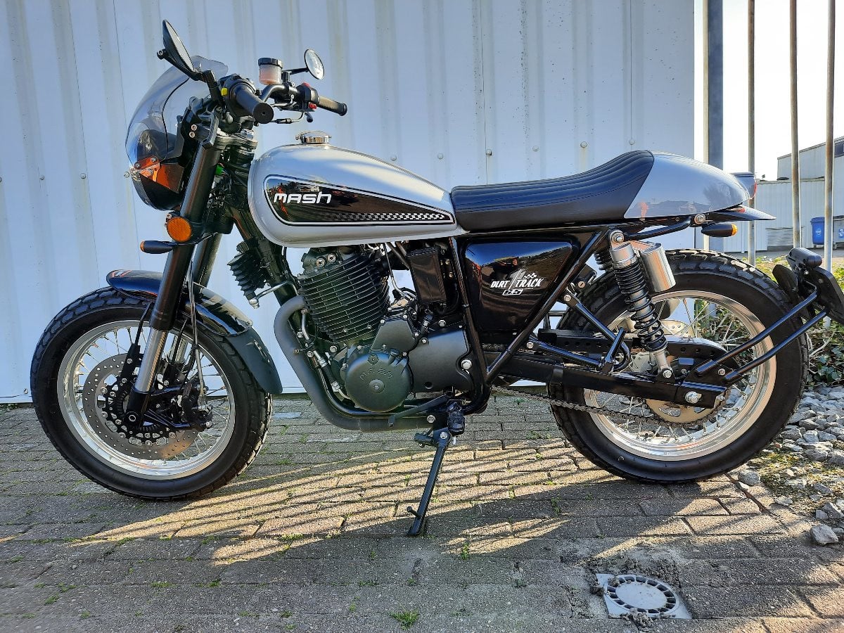 Bijna nieuwe Mash Dirt Track 650