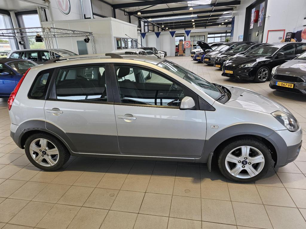 Ford Fiesta 1.4-16v crossroad