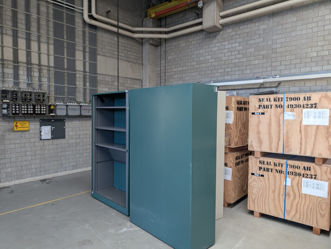 Ahrend Roldeurkast archiefkast metalen kast