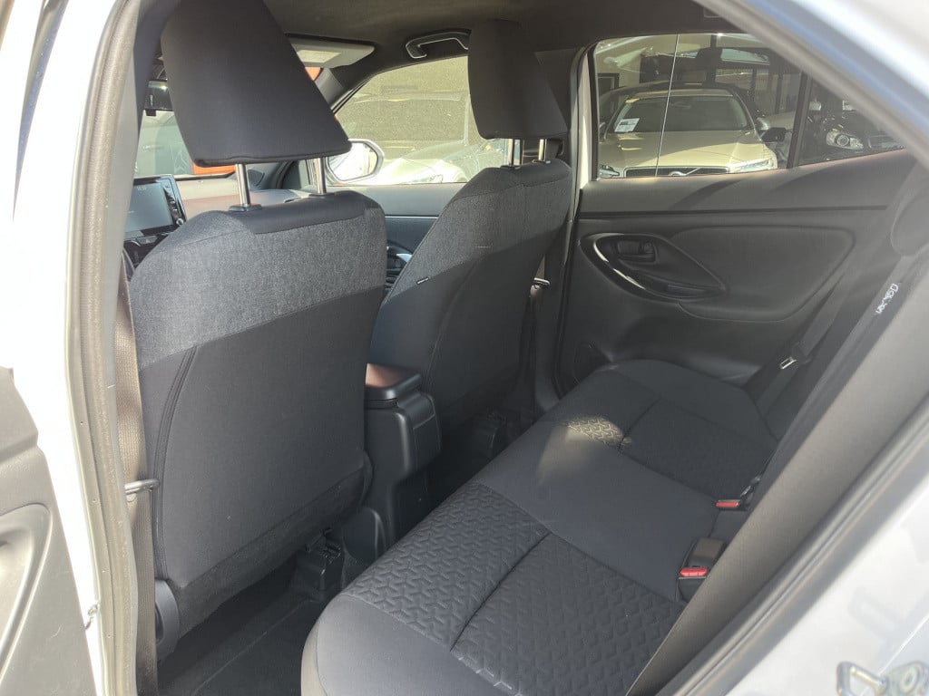 Toyota Yaris Cross 1.5 hybrid dynamic | camera | acc | carplay | keyless