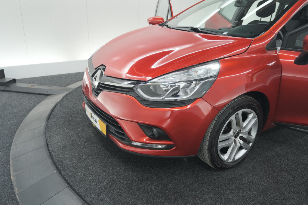 Renault Clio estate tce 90 zen | navigatie | airco | stoelverwarming | crui