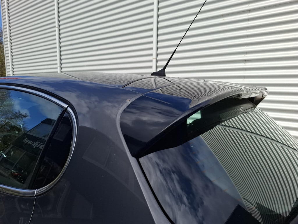 Peugeot 208 1.2 allure nav/clim/lmv/park