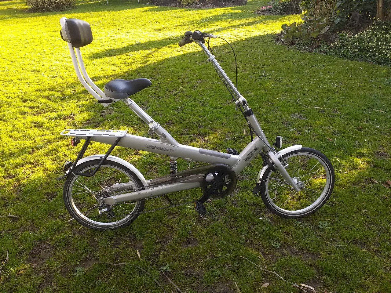 """GIANT REVIVE GEZONDHEIDSFIETS"" pijn in je rug behoort tot het verleden.