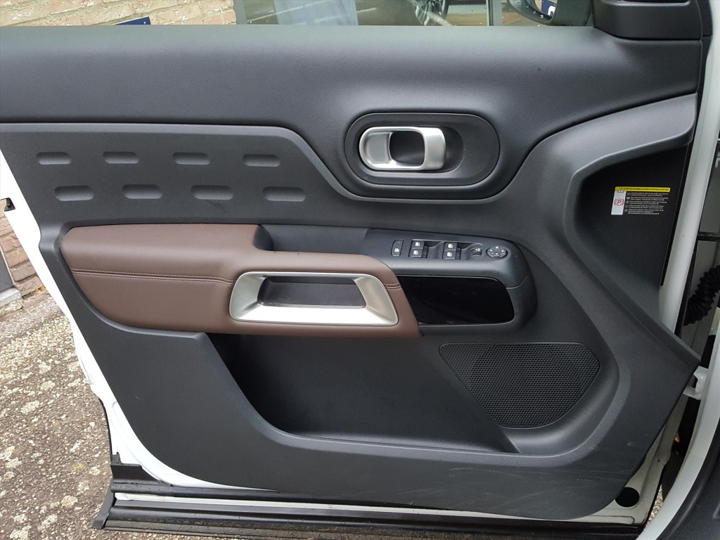 Citroen C5 Aircross shine 1.6 180pk eat8 automaat navi | trekhaak | cruise 