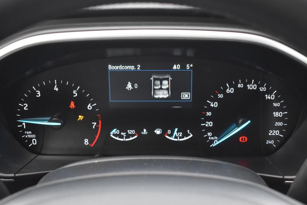 Ford Focus wagon 1.0 ecoboost trend edition business | cruise control | air