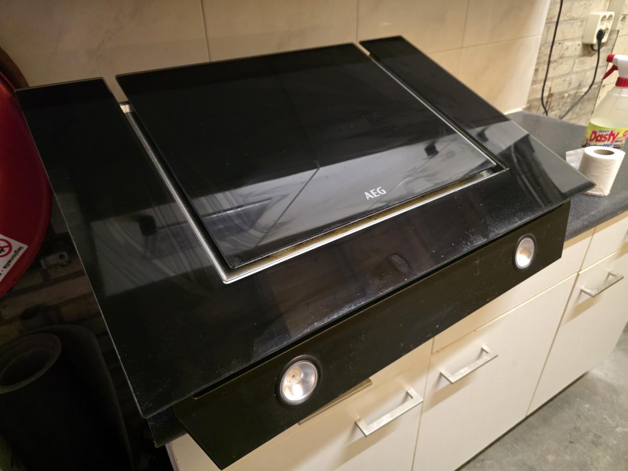 Eethoek + tv meubel + Salontafels etc