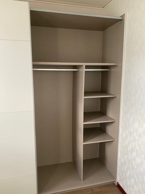 Mooie kledingkast 2.20 br.