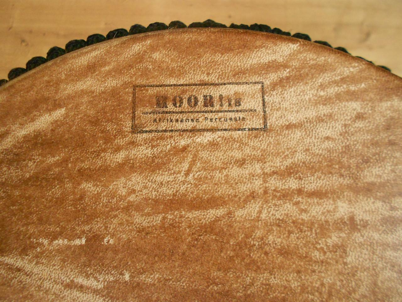 Afrikaanse Djembe met draag tas.