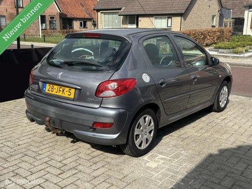 Peugeot 206 + 1.4 xs airco | cruise control | trekhaak | nap etc.