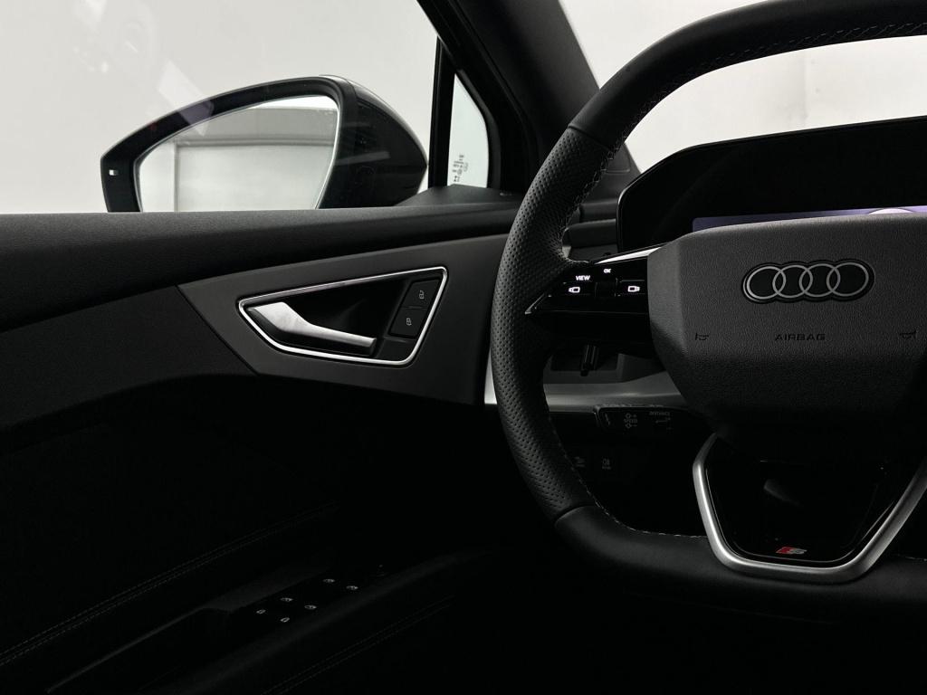 Audi Q4 E-tron s edition e-tron 45 82 kwh 210 kw / 286 pk suv ele