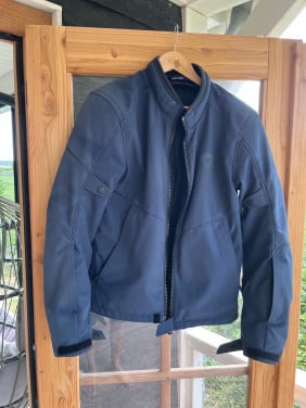 Te koop Revit motorjas.