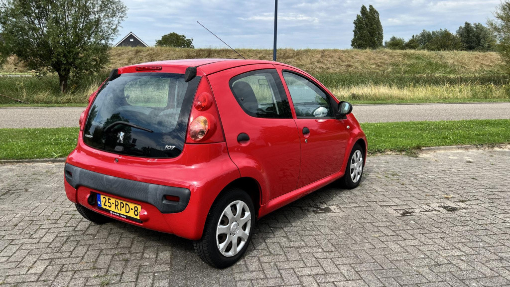 Peugeot 107 1.0-12v xr