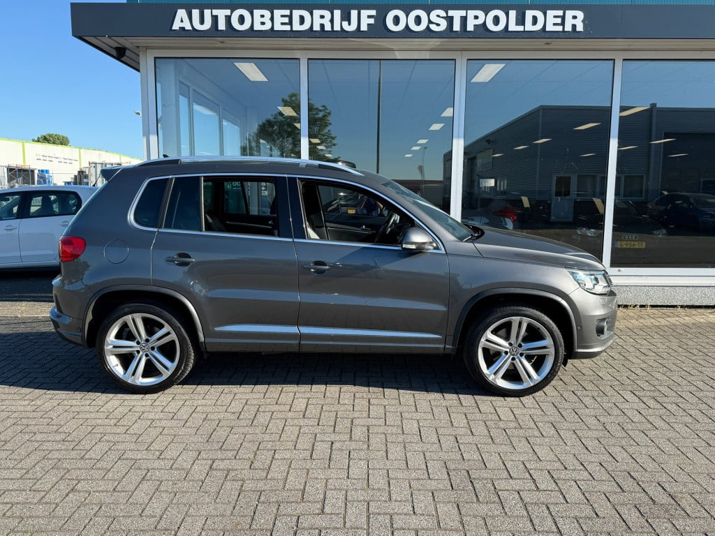 Volkswagen Tiguan 1.4 tsi sport&style r-line edition