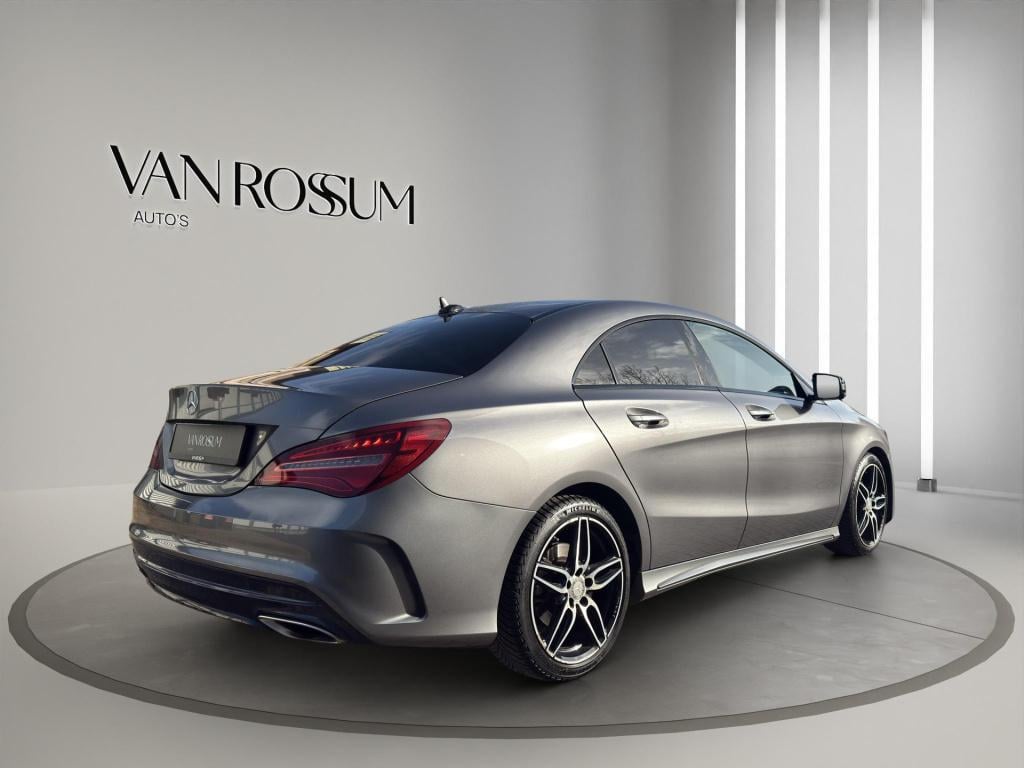 Mercedes-Benz Cla 180 amg night edition plus | camera | 18"| sportstoelen |