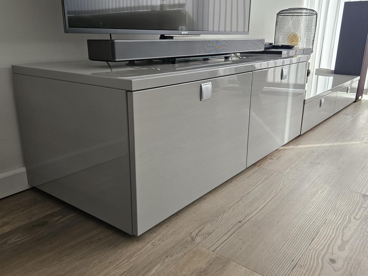 Enzo Luca Italiaans design hoogglans grijs tv-meubel