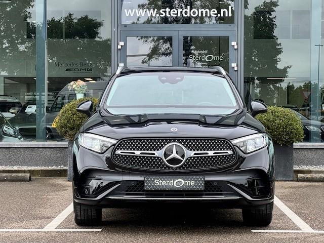 Mercedes-Benz Glc 300e 4matic amg i airmatic l gestuurde achteras l panoram