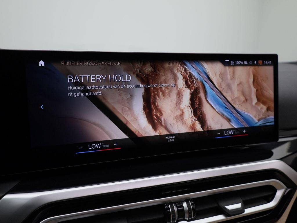 BMW 3-serie touring 330e xdrive | automaat | lmv | head up dsiplay | trekha
