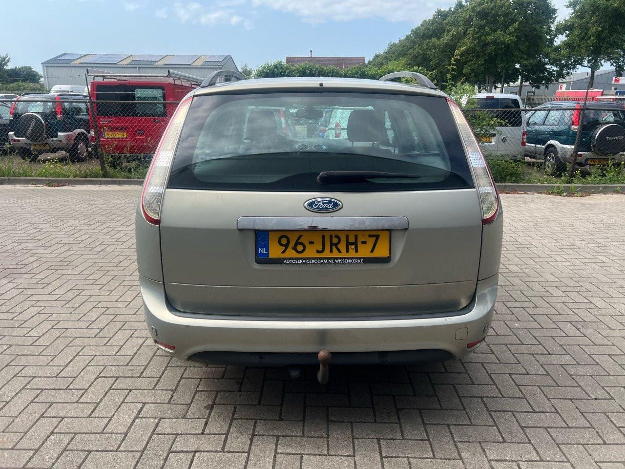 Ford Focus Wagon - 1.8 Titanium Flexi Fuel