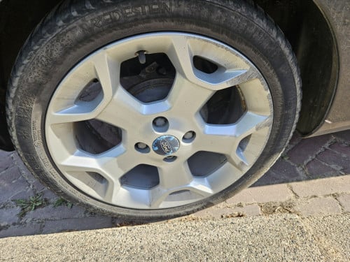 Ford ka 16 inch velgen