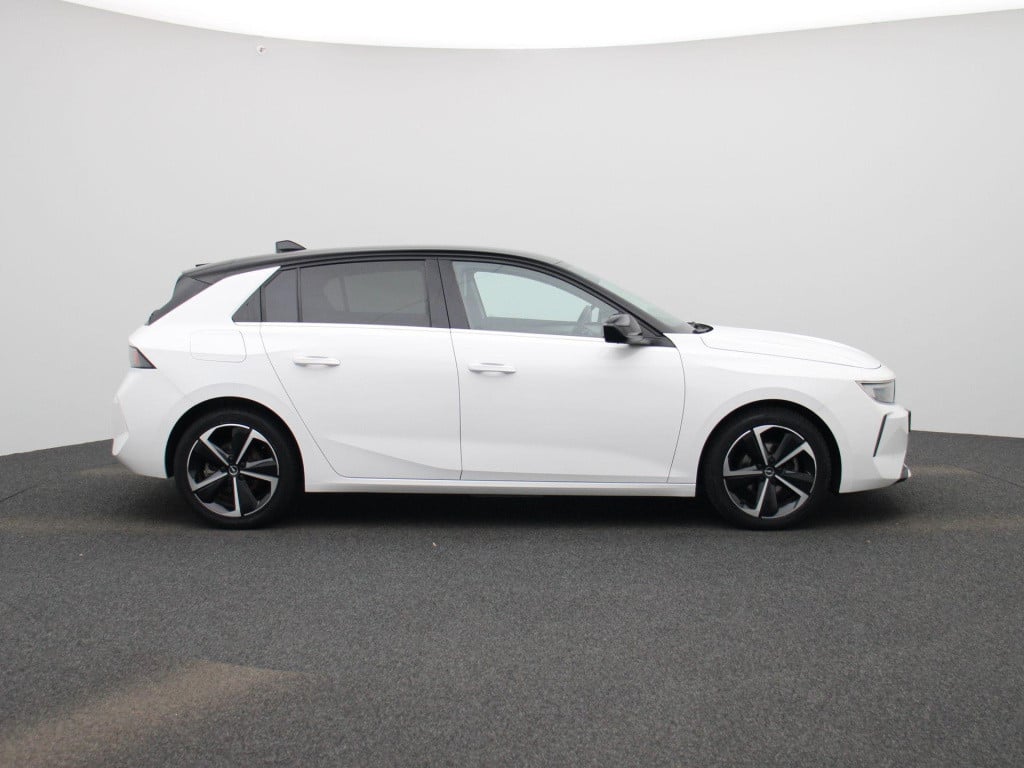 Opel Astra 1.2 business elegance | automaat | navigatie | camera | stoelver