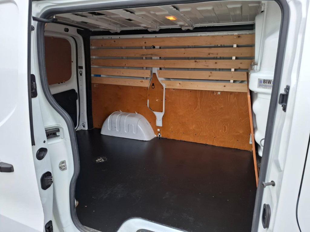 Renault Trafic 1.6 dci 95 t29 l1h1 comfort airco / cruise controle / navi /