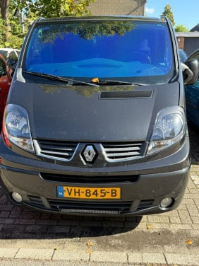 Renault trafic 2.0dci dc black edition