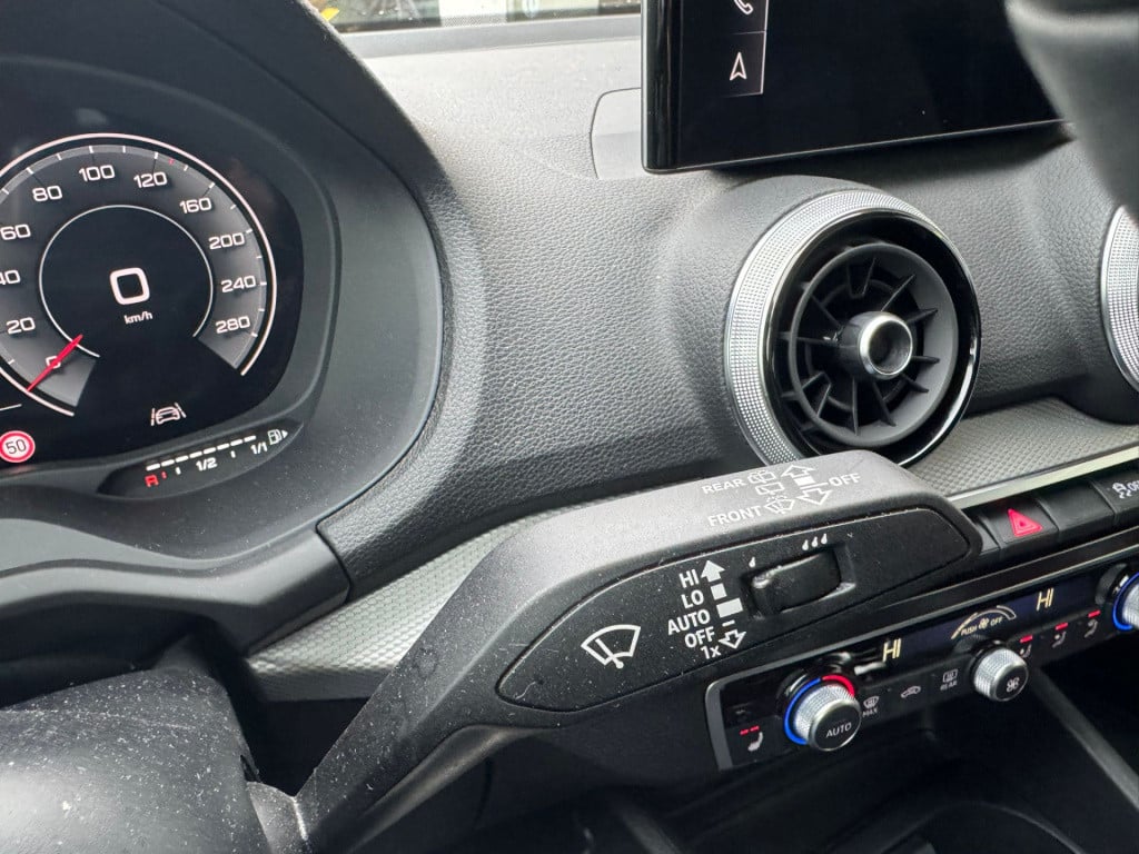 Audi Q2 35 tfsi s edition