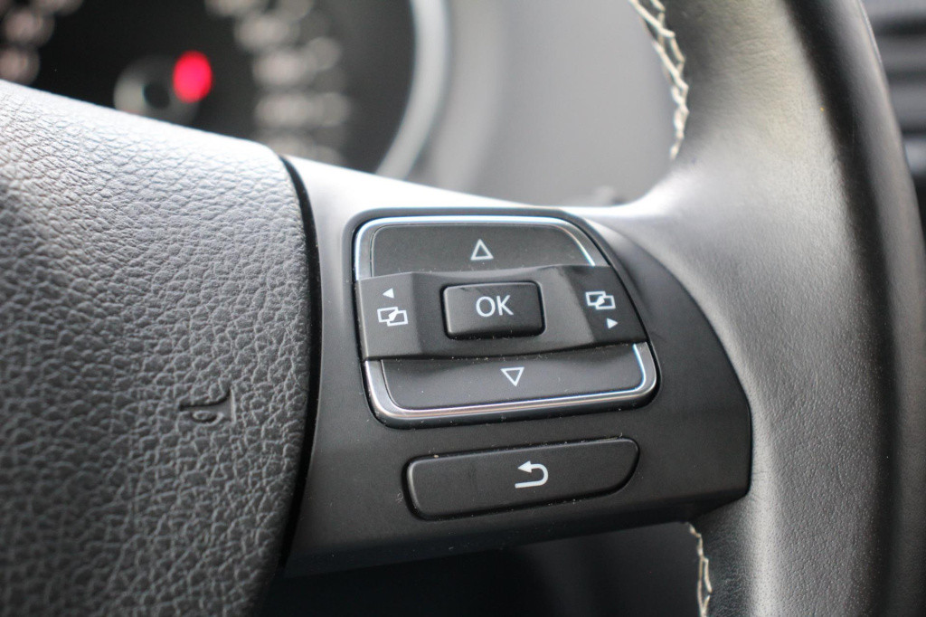 Volkswagen Golf 1.2 tsi match - half leder - nieuwe distr ketting - stoelve