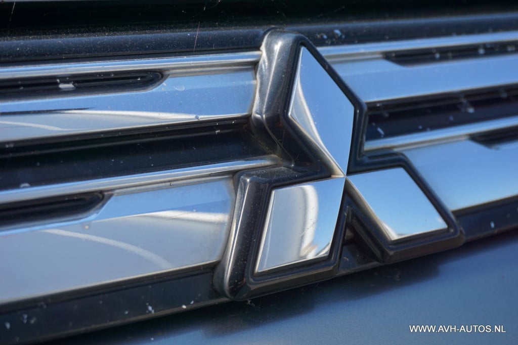 Mitsubishi Outlander 2.0 phev instyle
