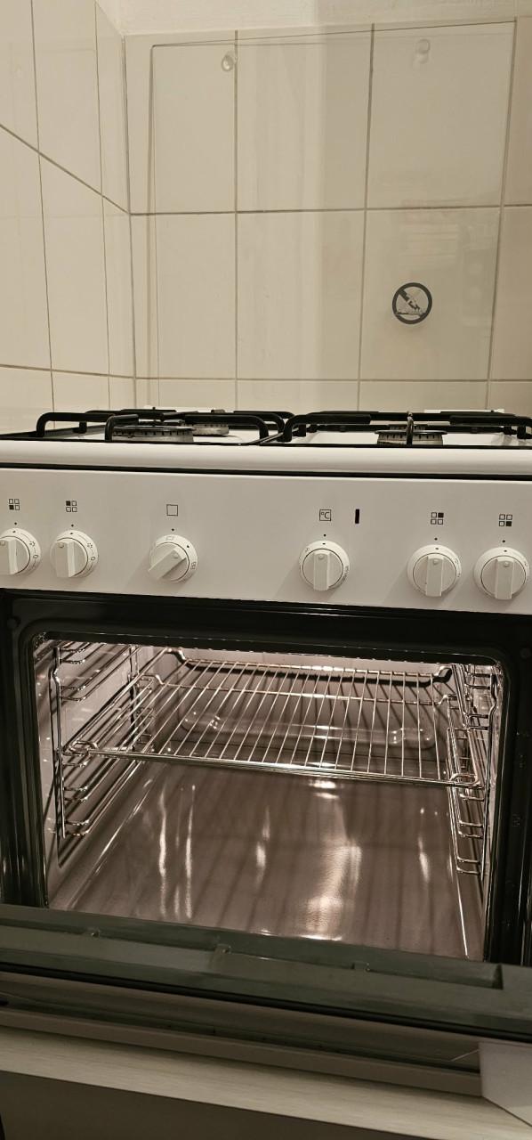 Siemens gasfornuis met oven in prima staat