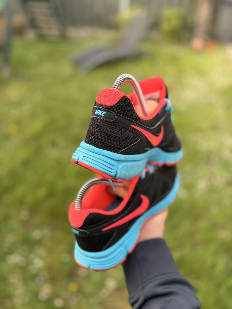 Nike sneakers maat 38