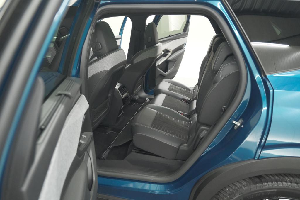 Peugeot 5008 1.2 hybrid 136 gt 7p | 360 camera | panoramadak | elektrische 