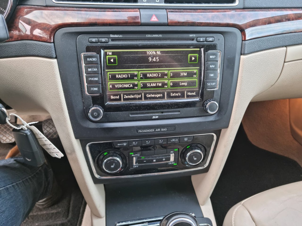Skoda superb combi 1.8tsi elegance business line bj 2011