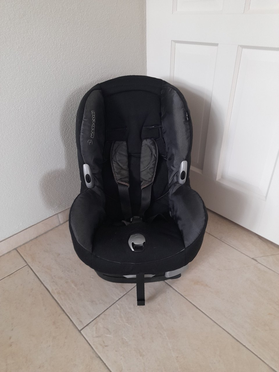 Maxi cosi autostoel 9 / 18 kg (in goede staat )