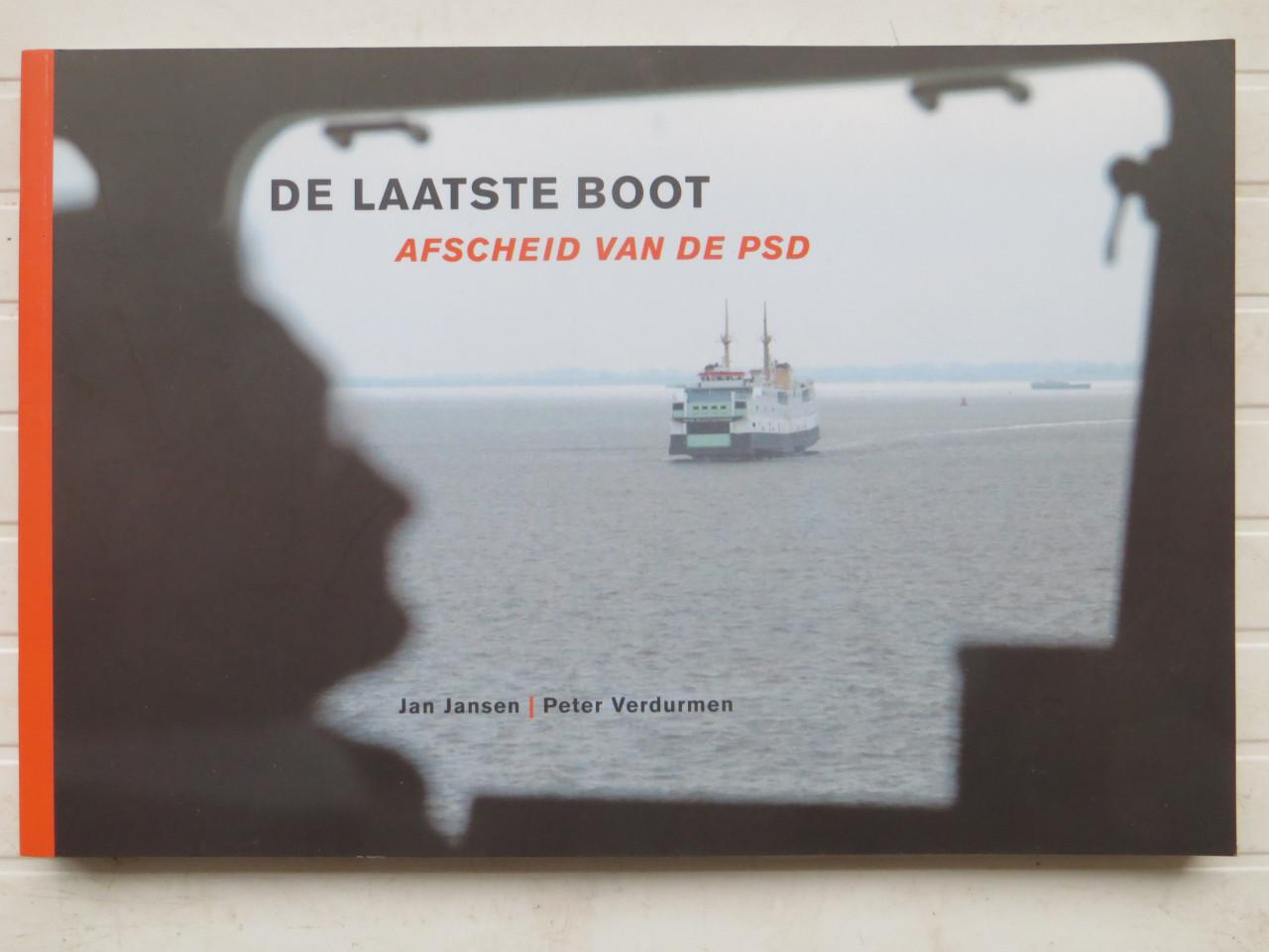 Verzilverd lepeltje PSD en boek de laatste boot